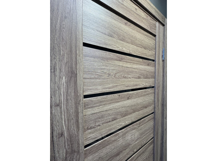ДП ЭКО Браво-22 Original Oak Black Shine 200*60
