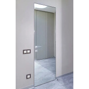 Дверь межкомнатная invisible-800, зеркальные, серебро, глухая, скрытая, кромка алюминиевая матовый хром, каркасно-щитовая
