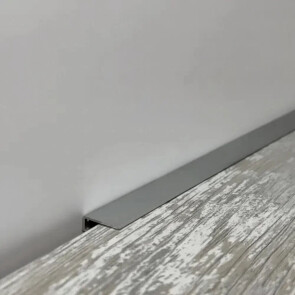 Плинтус approf алюминий серебро 65x16.2