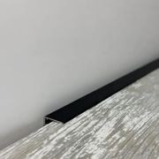Плинтус approf алюминий черный 65x16.2