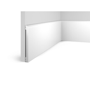 Плинтус HI WOOD полистирол белый 150x13.5