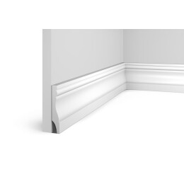 Плинтус Белый