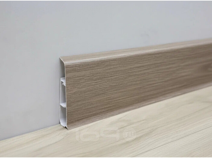 Плинтус cezar ПВХ 158 75x22x22