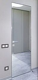 Дверь межкомнатная INVISIBLE-701 Зеркало серебро, кромка-Матовый хром