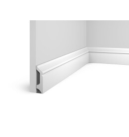 Плинтус Белый