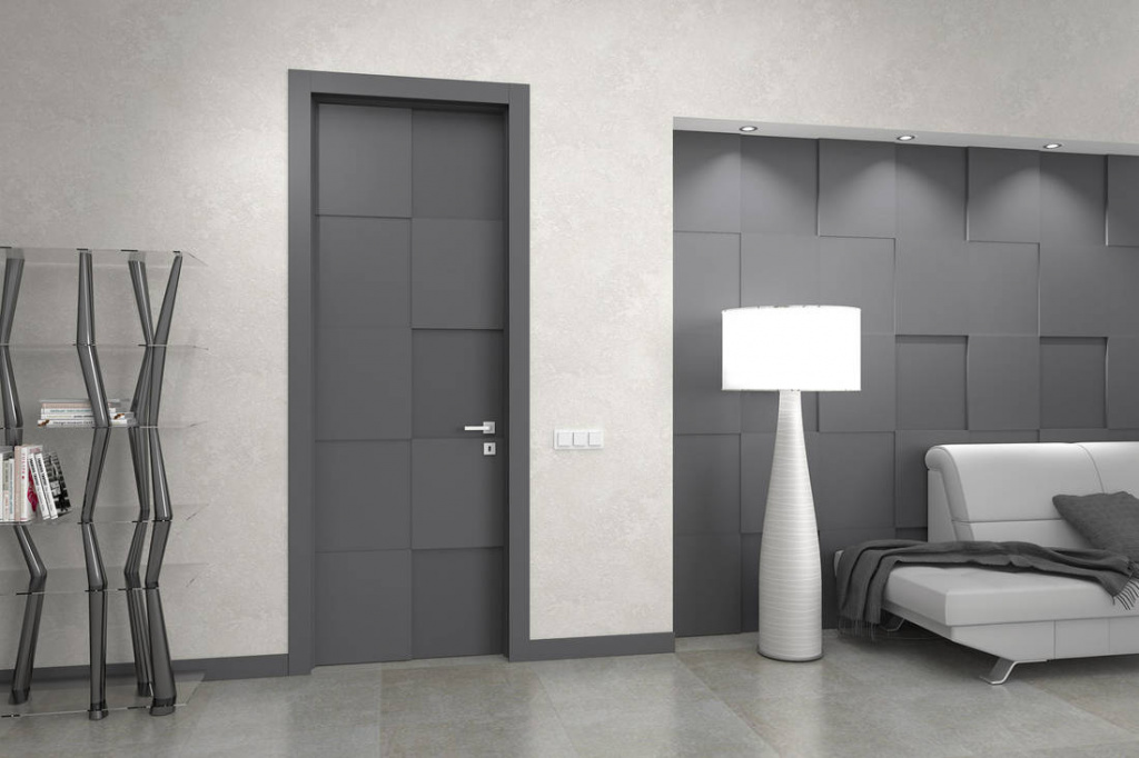 Межкомнатная дверь в стиле хай-тек изготавливается либо из массива, либо имеет нестандартные поверхности