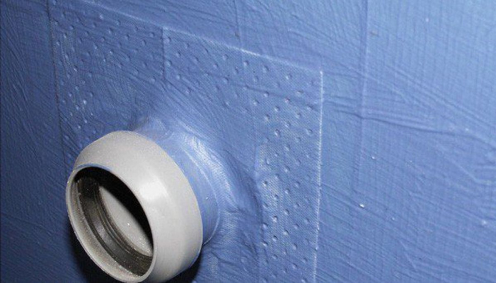 Вариант гидроизоляции стен под плитку в ванной комнате