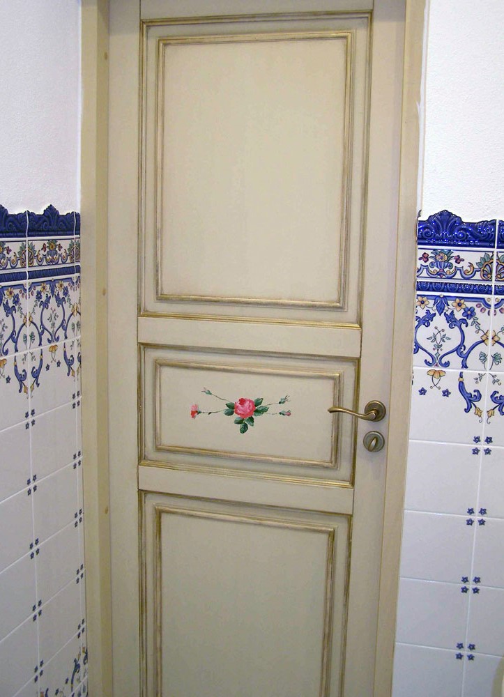 Роспись двери Прованс в качестве декора