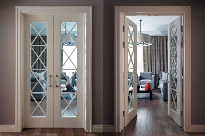 Двери с эмалевым покрытием и стеклянными вставками