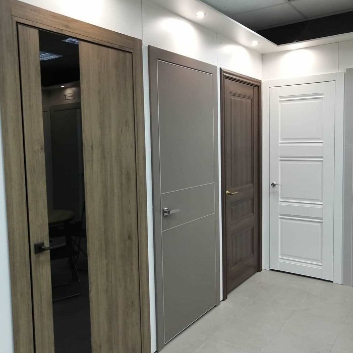  Межкомнатные двери из МДФ в холодных тонах отлично подойдут для дизайна квартиры в стиле лофт