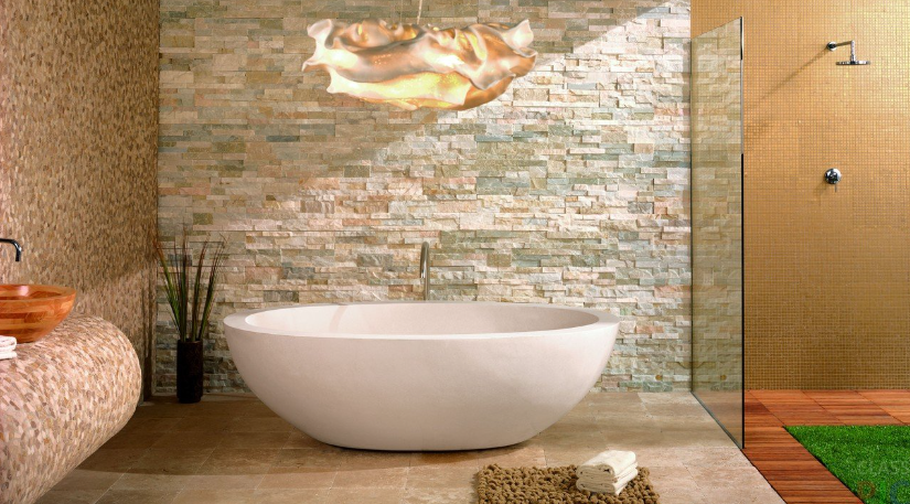 Плитка в ванной с имитацией под камень