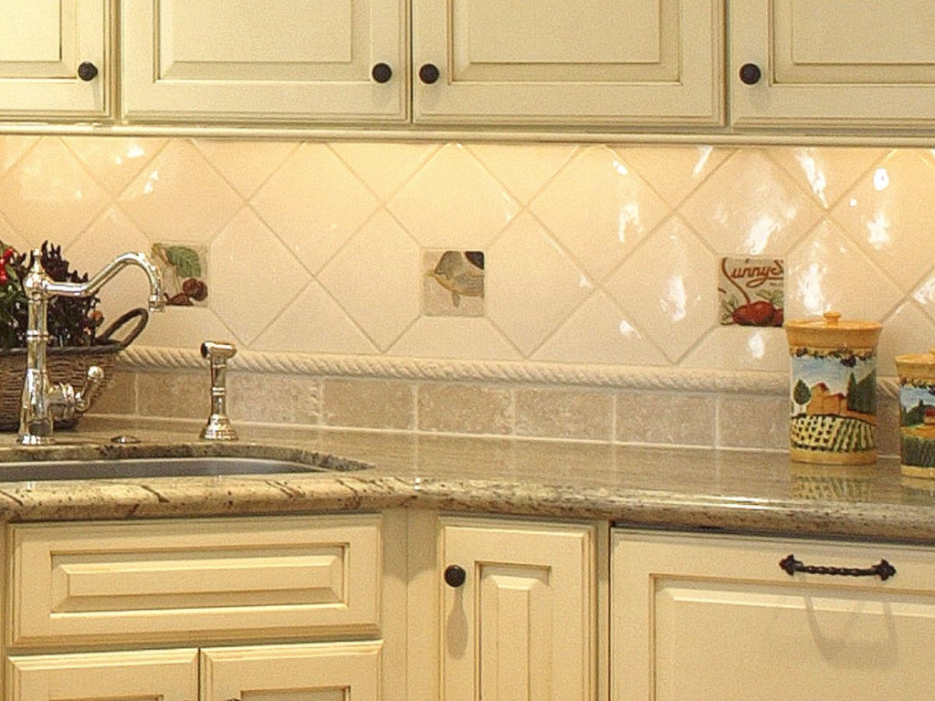 Керамическая плитка на кухне своими руками: надежно и красиво (фото)