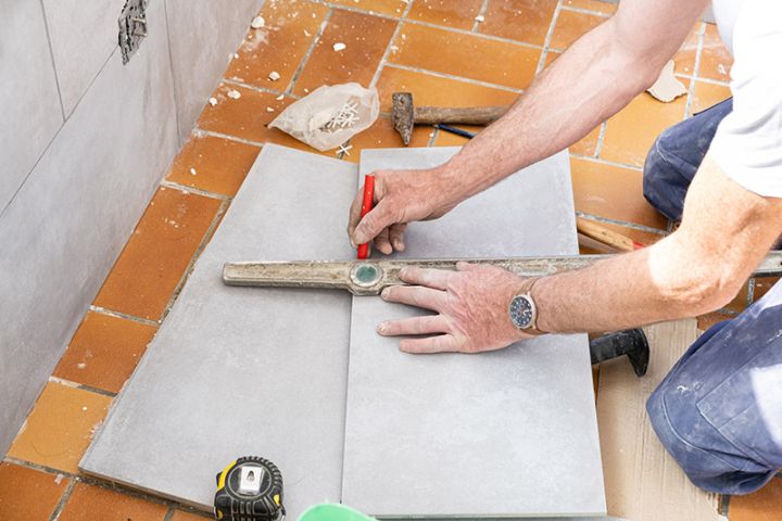 Как резать керамическую плитку: советы домашнему мастеру