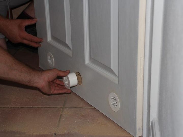 Как правильно установить межкомнатную дверь в ванной и туалете