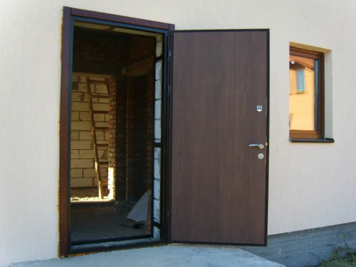Установка входной двери своими руками: пошаговое руководство (15 фото)