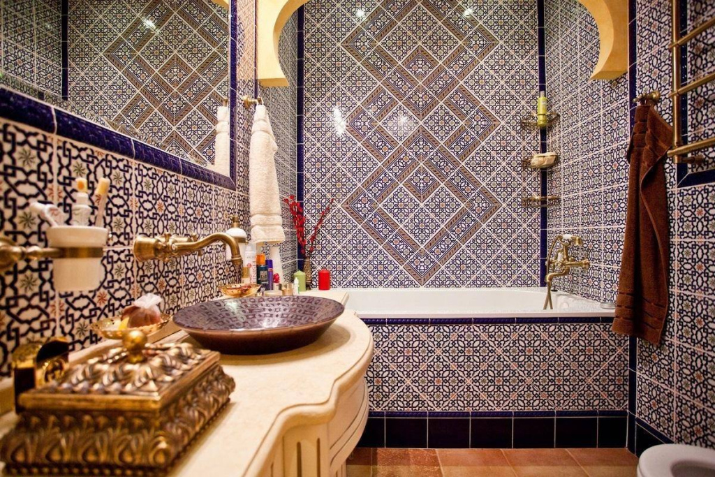Восточный стиль в ванной: безграничная роскошь мозаичной плитки