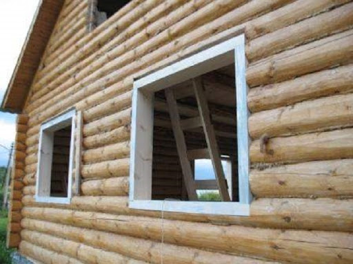 Ставим окна ПВХ в деревянном доме по всем правилам