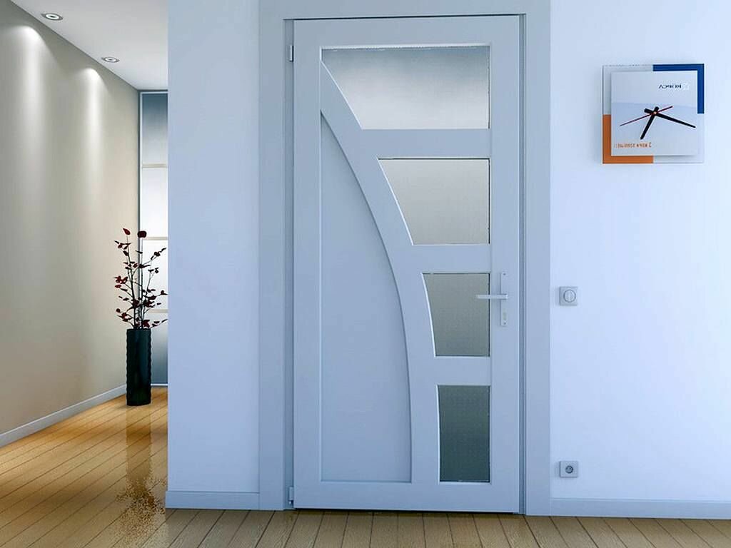 Межкомнатная дверь из ПВХ с красивым дизайном