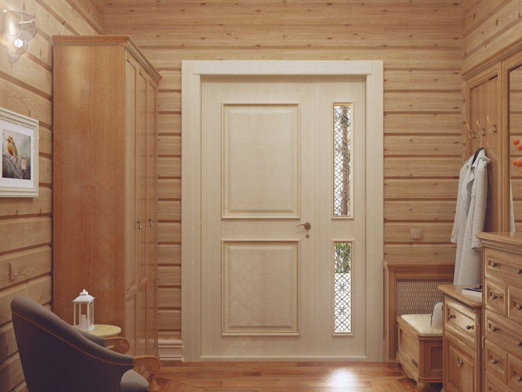 Входная деревянная дверь со стеклянными вставками