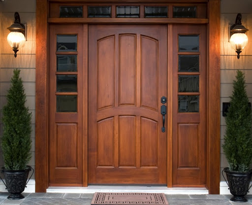 Самые популярные способы внутренней отделки входной двери